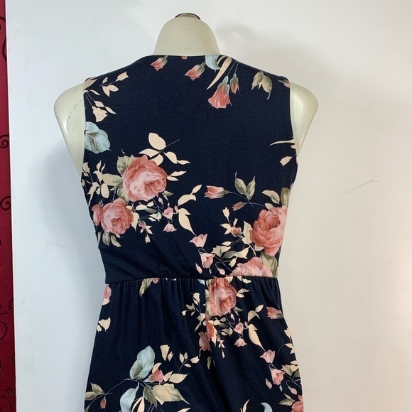 NWT Vanilla Bay Midnight Rose Maxi - Picture 5 of 6